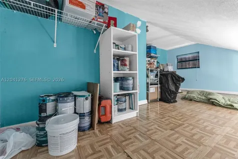 525 NW 100th Court Miami FL 33172