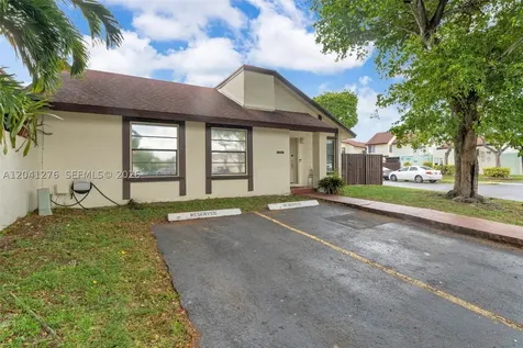 525 NW 100th Court Miami FL 33172