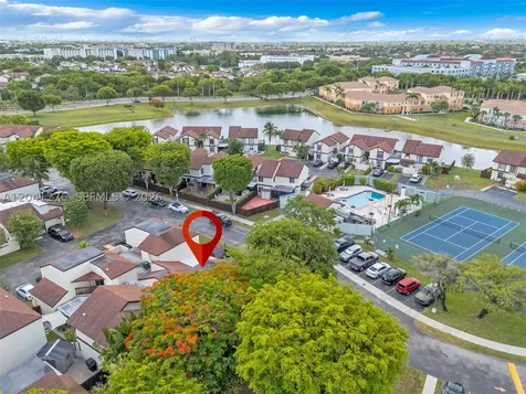 525 NW 100th Court Miami FL 33172