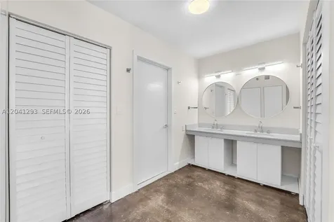20515 E Country Club Drive Aventura FL 33180