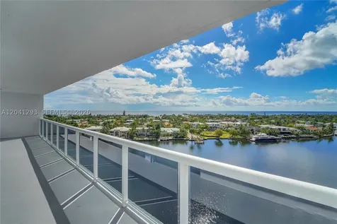 20515 E Country Club Drive Aventura FL 33180