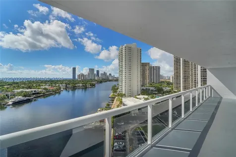 20515 E Country Club Drive Aventura FL 33180