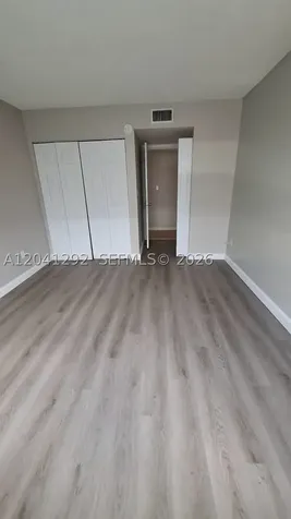 496 NW 165th St Road Miami FL 33169