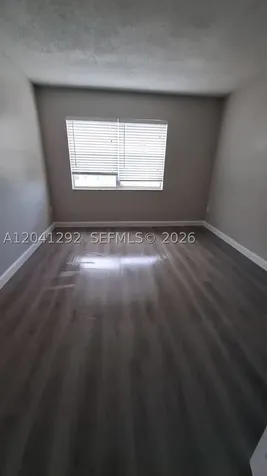 496 NW 165th St Road Miami FL 33169