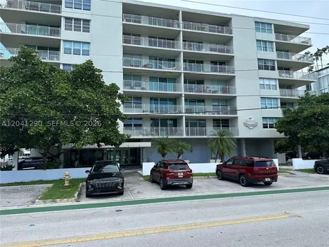 9500 W Bay Harbor Drive Bay Harbor Islands FL 33154