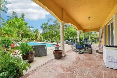 21401 SW 187th Avenue Miami FL 33187