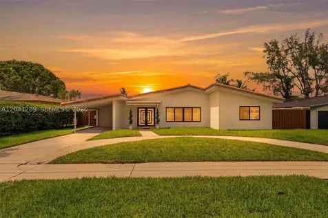 2531 NE 195th Street Miami FL 33180