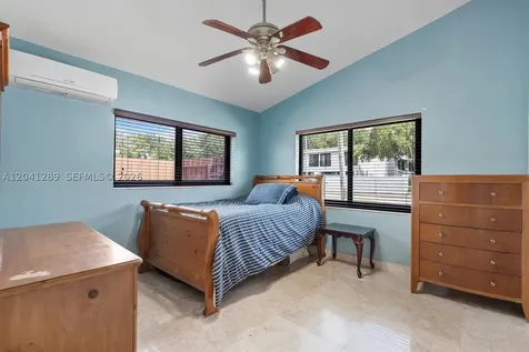 2531 NE 195th Street Miami FL 33180