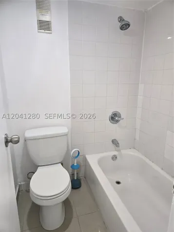 4675 W 18th Court Hialeah FL 33012