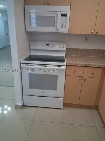 4675 W 18th Court Hialeah FL 33012