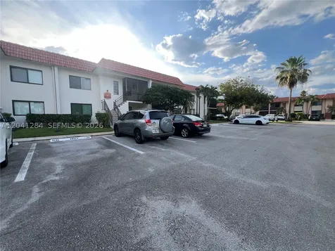 379 Lakeview Drive Weston FL 33326