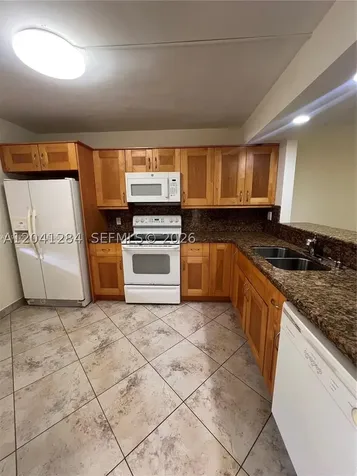 379 Lakeview Drive Weston FL 33326
