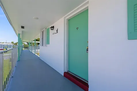 1116 Lake Terrace Boynton Beach FL 33426