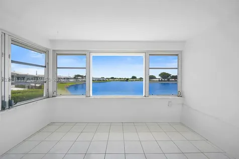 1116 Lake Terrace Boynton Beach FL 33426