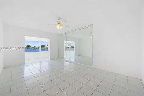 1116 Lake Terrace Boynton Beach FL 33426