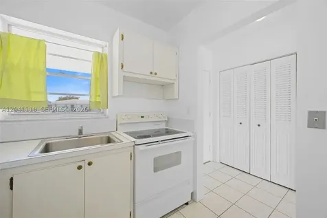 1116 Lake Terrace Boynton Beach FL 33426