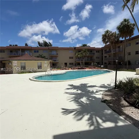 7505 SW 82nd Street Miami FL 33143