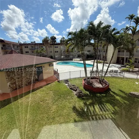 7505 SW 82nd Street Miami FL 33143