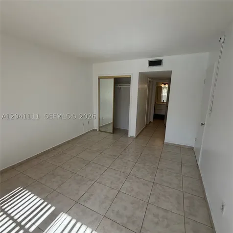 7505 SW 82nd Street Miami FL 33143