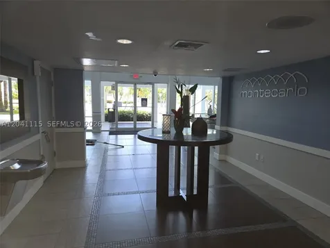 496 NW 165th St Road Miami FL 33169