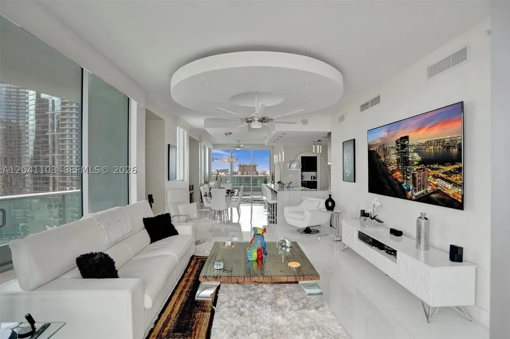 900 Biscayne Boulevard Miami FL 33132
