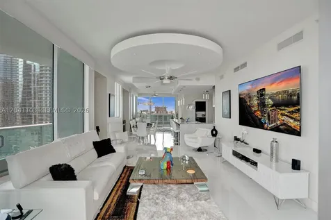 900 Biscayne Boulevard Miami FL 33132