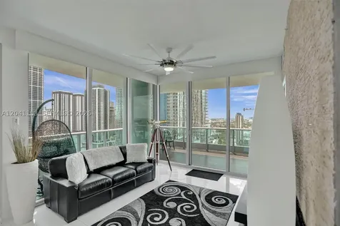 900 Biscayne Boulevard Miami FL 33132