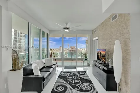 900 Biscayne Boulevard Miami FL 33132