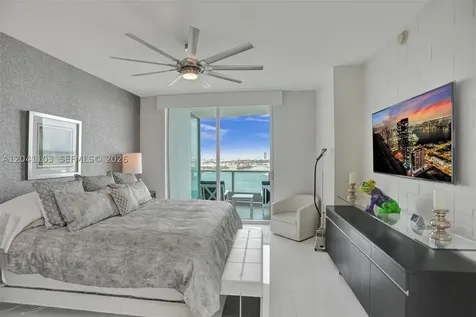900 Biscayne Boulevard Miami FL 33132