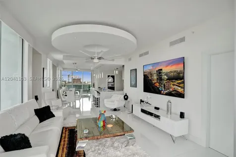 900 Biscayne Boulevard Miami FL 33132