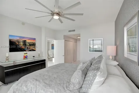 900 Biscayne Boulevard Miami FL 33132
