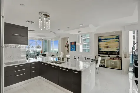 900 Biscayne Boulevard Miami FL 33132