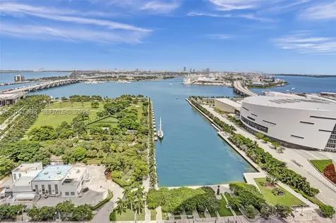 900 Biscayne Boulevard Miami FL 33132