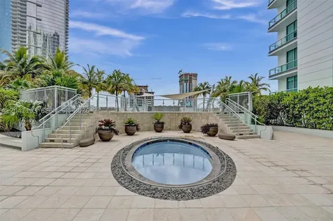 900 Biscayne Boulevard Miami FL 33132