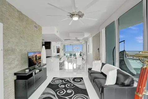 900 Biscayne Boulevard Miami FL 33132