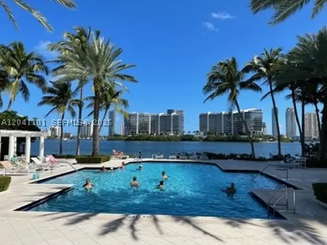 3165 NE 184th Street Aventura FL 33160