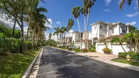 3165 NE 184th Street Aventura FL 33160