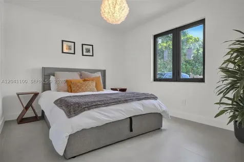211 Washington Drive Coral Gables FL 33133