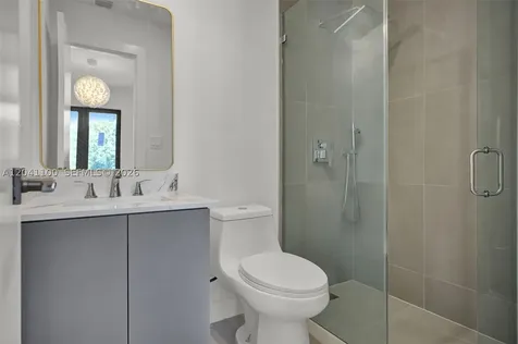 211 Washington Drive Coral Gables FL 33133