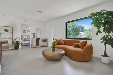 211 Washington Drive Coral Gables FL 33133