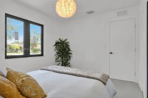 211 Washington Drive Coral Gables FL 33133