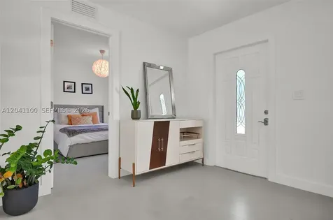 211 Washington Drive Coral Gables FL 33133