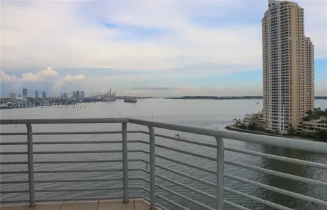 325 S Biscayne Boulevard Miami FL 33131