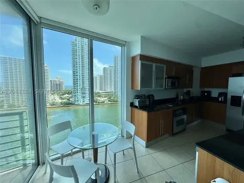 325 S Biscayne Boulevard Miami FL 33131