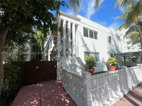 220 Collins Avenue Miami Beach FL 33139