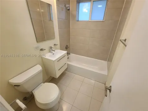 220 Collins Avenue Miami Beach FL 33139