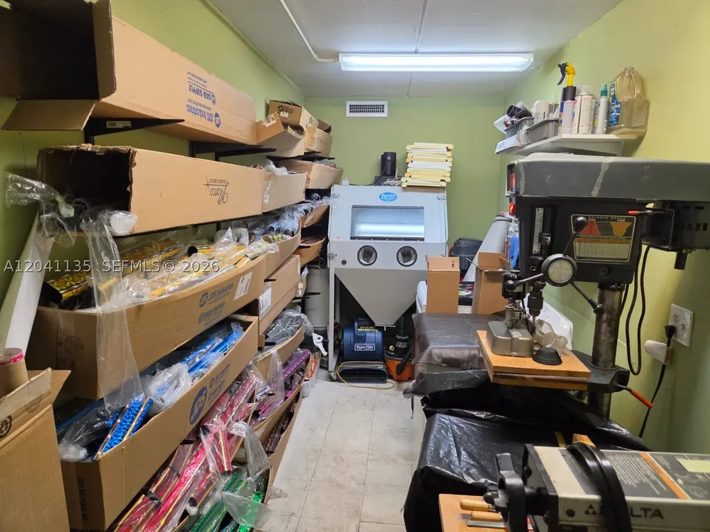 5824 Johnson Street Hollywood FL 33021
