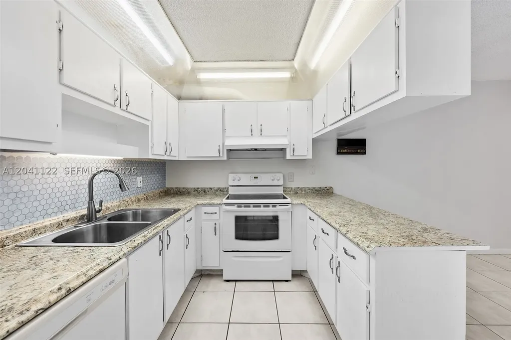 3118 Spanish Wells Drive Delray Beach FL 33445