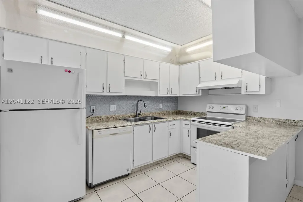 3118 Spanish Wells Drive Delray Beach FL 33445