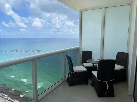 Hallandale Beach FL 33009